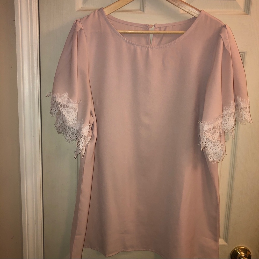 Blush pink top with lace sleeves XL
